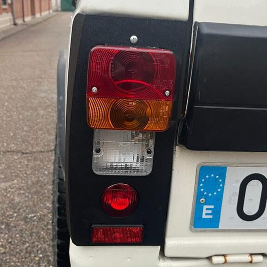 Piloto Trasero Derecho Nissan Patrol K260